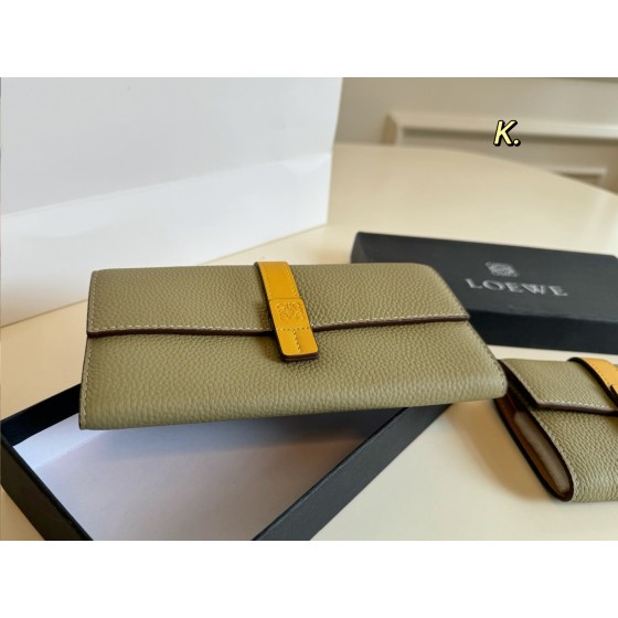 The new small wallet of Roewe